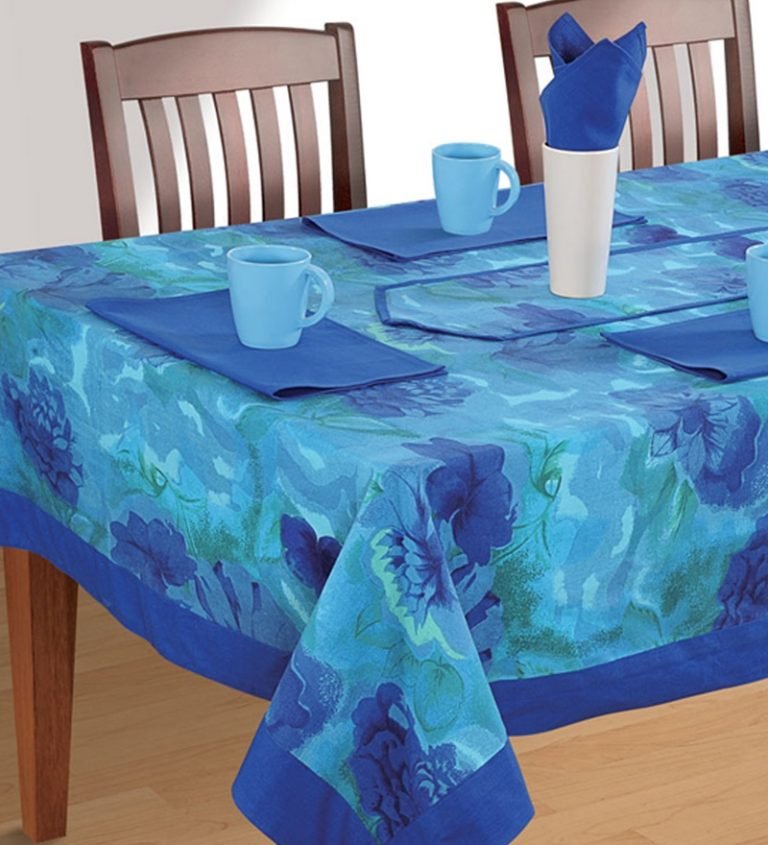 TABLE COVERS Home Decor Masters